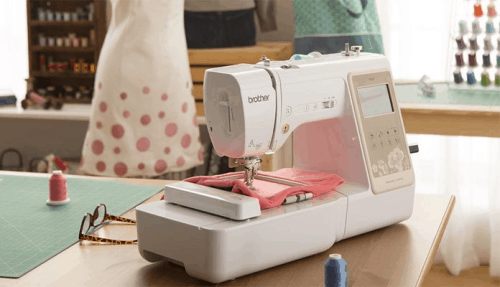  Mini máquina de coser mejorada portátil de dos hilos,  interruptores dobles de doble velocidad, para el hogar, niños,  principiantes, máquina de coser automática de viaje (blanco y azul) : Todo  lo
